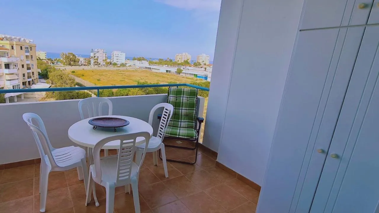 Stay Camelia Apartment Larnaca 0*,